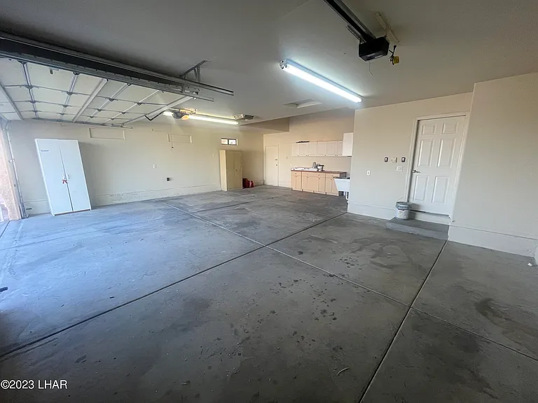 1650 Park Terrace Ave — Photo 24