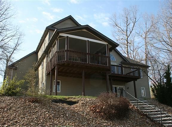 3rd image of 115 Sylvan Bay Dr