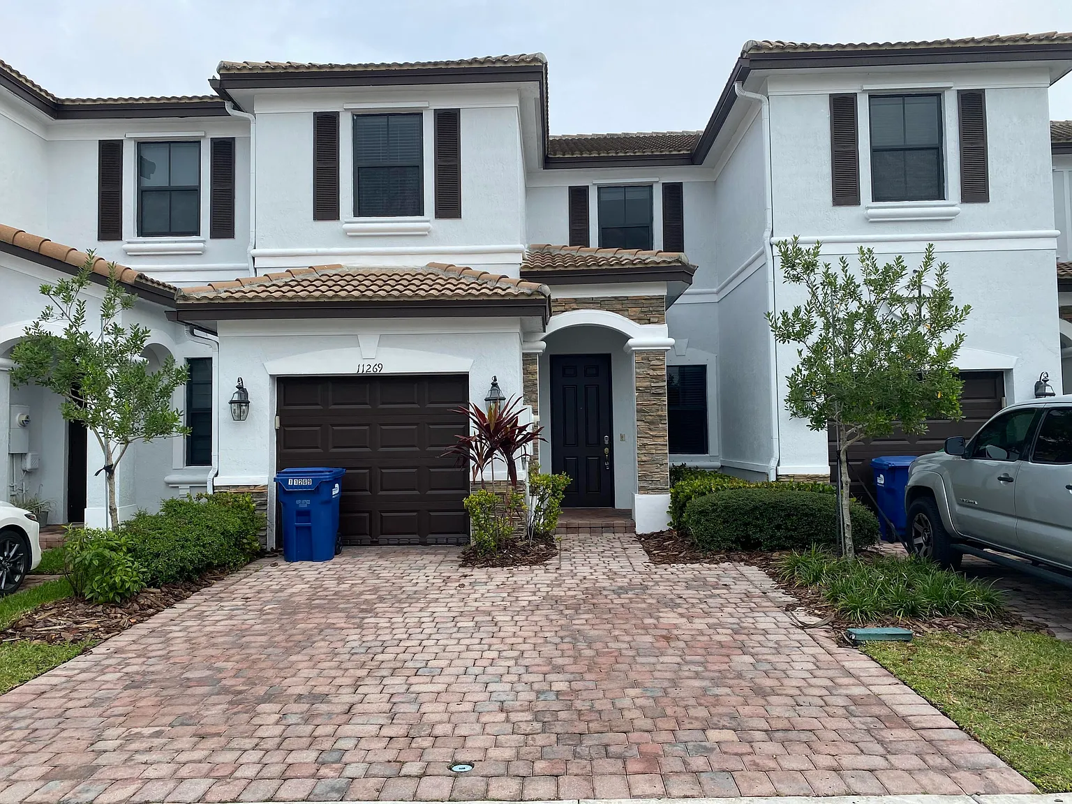 3 bed, 2.5 bath, 1704 sqft, $3,500 — Photo 1