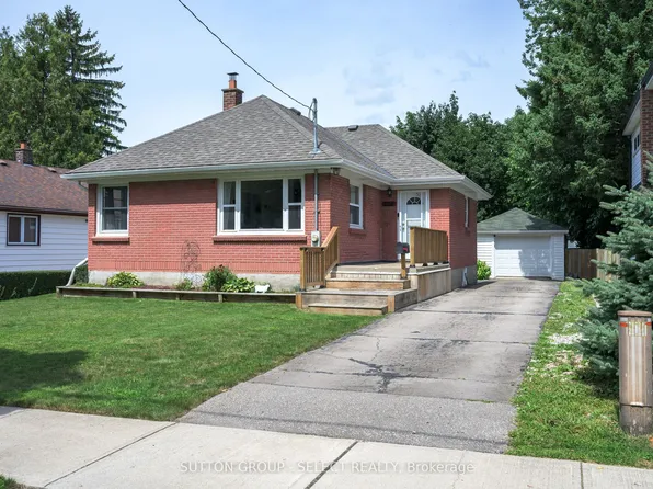 1852 Avalon St, London, ON N5W 3G8