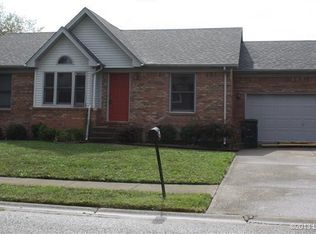 445 N Parkline Dr, New Albany, IN 47150