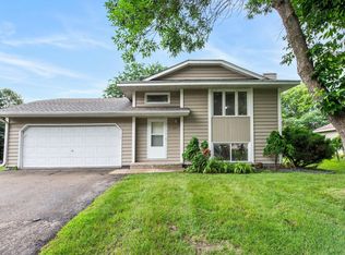 18255 Emerald Trl, Farmington, MN 55024