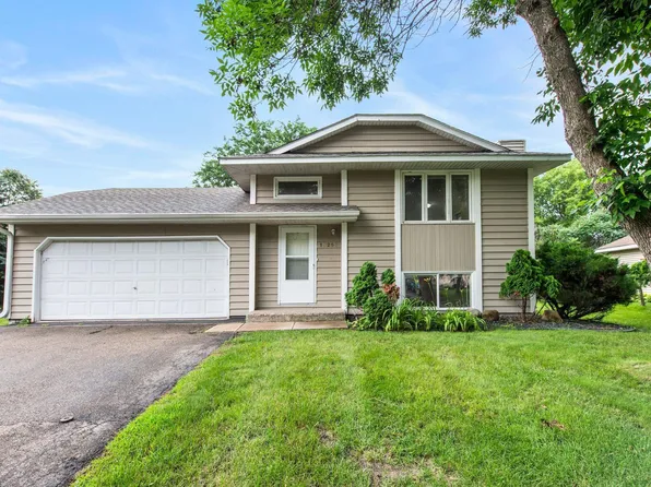 18255 Emerald Trl, Farmington, MN 55024