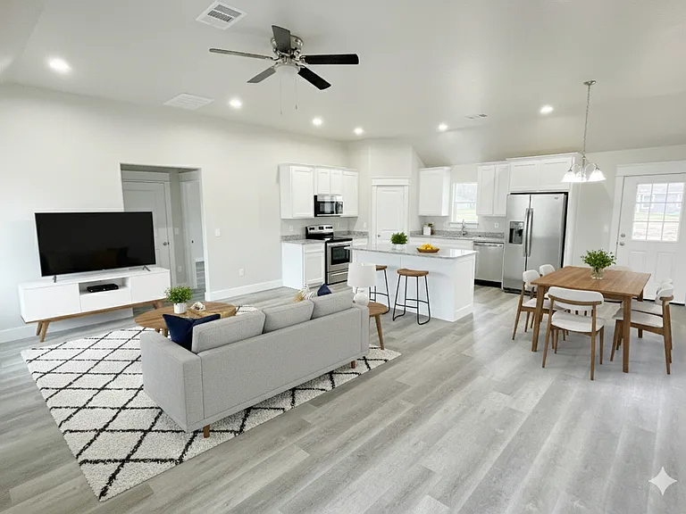 410 Kats Ave — Photo 4