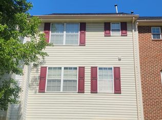 7106 Meadow Green Ter, Hyattsville, MD 20785