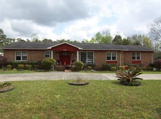8305 Twin Lakes Dr, Mobile, AL 36695