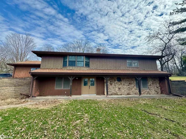 1116 S Division St, Audubon, IA 50025