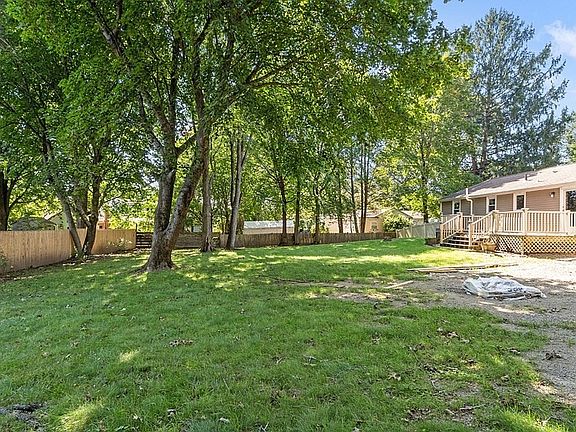 5th image of 19 Lackey St #19