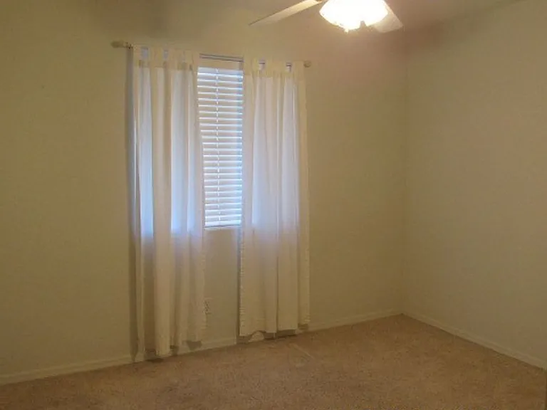 3740 Hiawatha Dr — Photo 12
