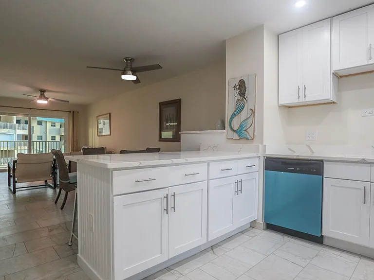 7400 Estero Blvd #514 — Photo 2
