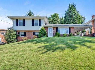 636 Timberidge Rd, Vinton, VA 24179
