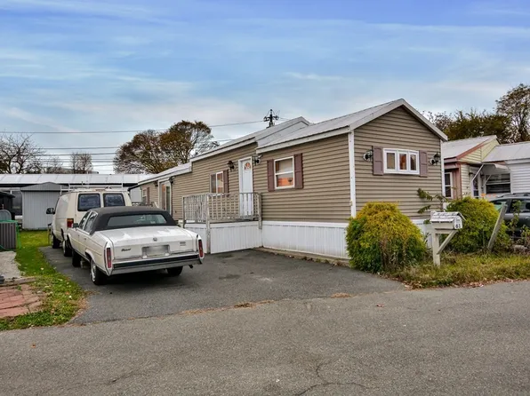 685 Broadway Trlr 61, Malden, MA 02148