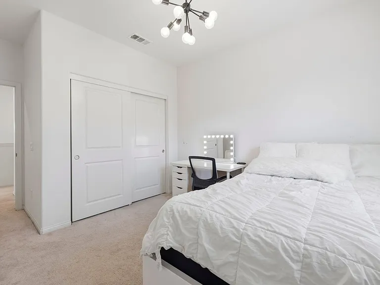 22760 Harmony Dr — Photo 27