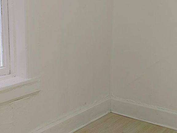4th image of 1037 N Paulina St APT 1