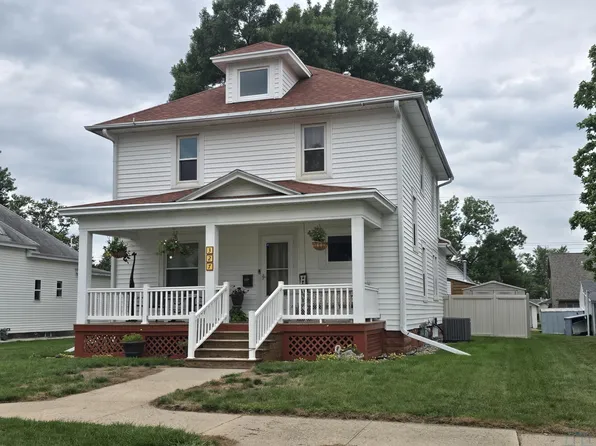 327 1st Ave SE, Le Mars, IA 51031