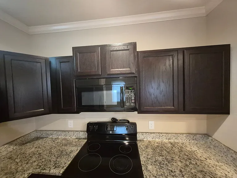 6842 Lakeview Dr #101 — Photo 7