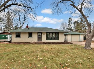 3773 McKnight Rd N, White Bear Lake, MN 55110