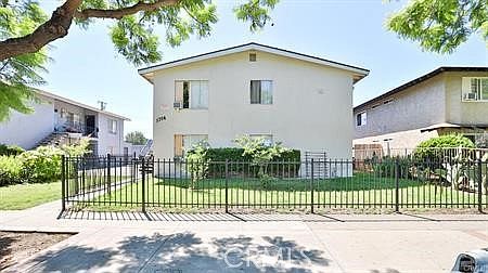 3rd image of 1714 Evergreen St