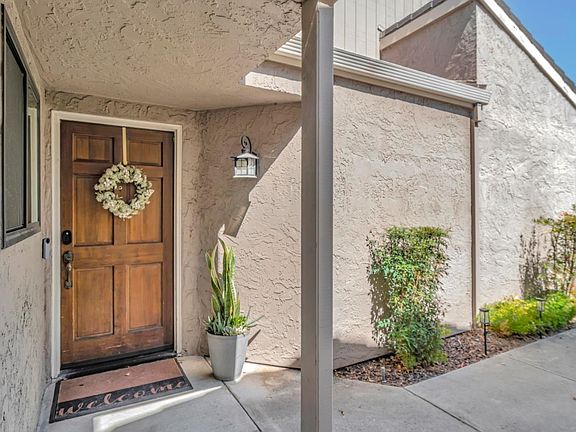 2nd image of 1008 Villa Maria Ct