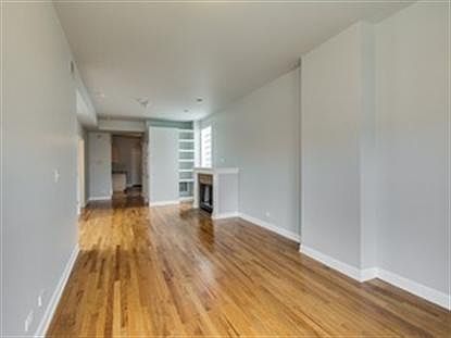 5th image of 2401 S Oakley Ave #307