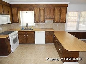5th image of 118 Fairway Dr