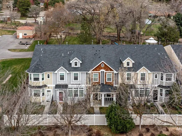 4384 N Five Mile Rd, Boise, ID 83713