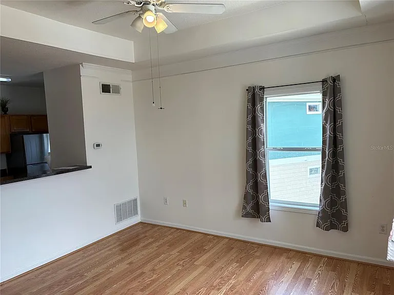 4802 51st St W #512 — Photo 2