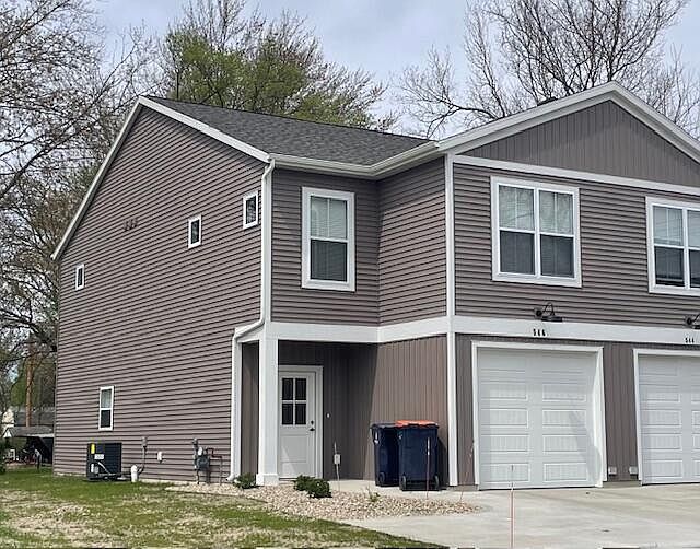 1st image of 544-546 Diekema Ave