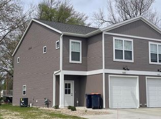 544-546 Diekema Ave, Holland, MI 49423