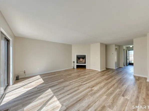 246 Adams Hill Way #246, East Windsor, CT 06088