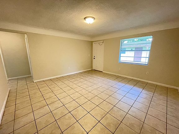 4th image of 4764 Cole St #4768