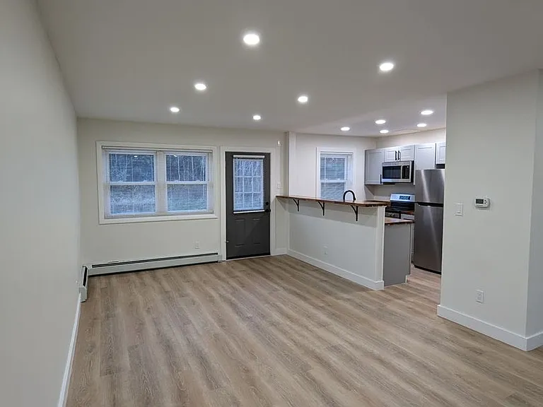 158 West Hill Rd — Photo 5