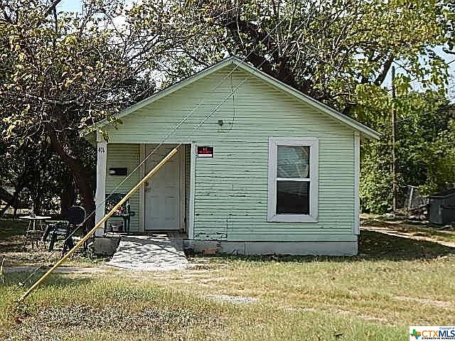 2nd image of 202 S 10th St