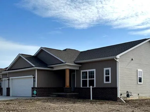 5454 Mustang Dr, Newport, MI 48166