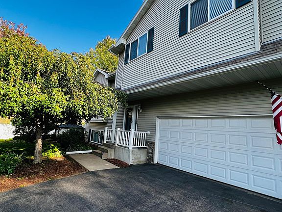 5th image of 801 Garrison Ct