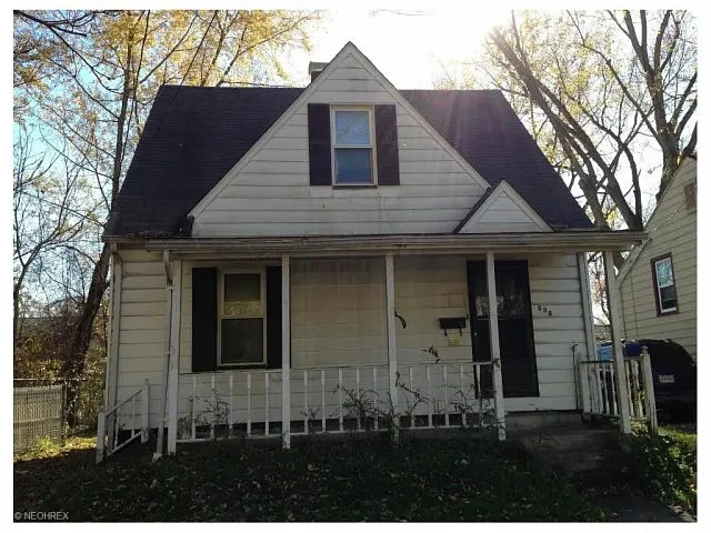 535 Roosevelt St NW photo 1