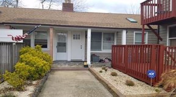 1st image of 124 Lincoln Ave