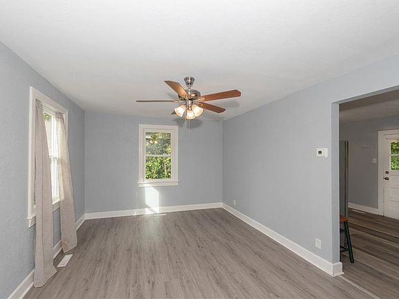 4th image of 4004 King St