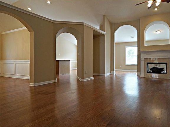 3rd image of 1986 Jameson Cir