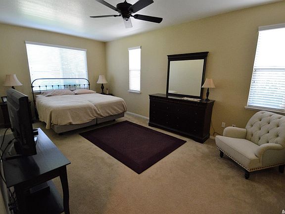 5th image of 1336 Gianna Ln