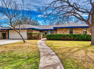 85 Skyview Dr W, Kerrville, TX 78028
