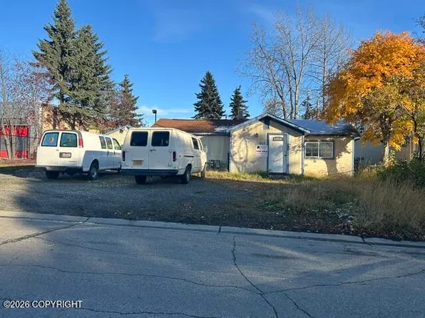 3803 Greenland Dr, Anchorage, AK 99517