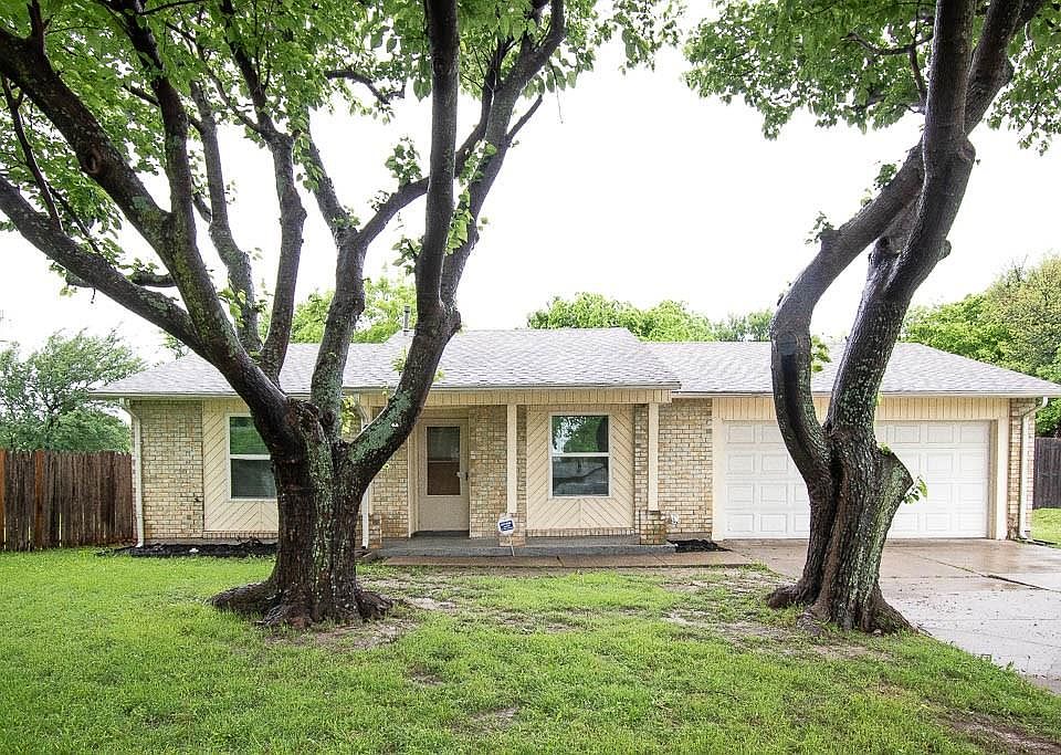 1st image of 3706 Hollyridge Ct