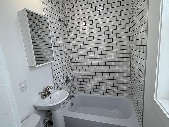 2nd image of 186 Avenue F