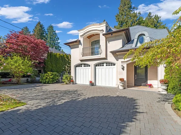 4348 Erwin Dr, West Vancouver, BC V7V 1H6