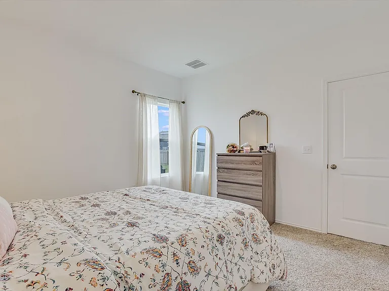 2712 Louris Ln — Photo 17