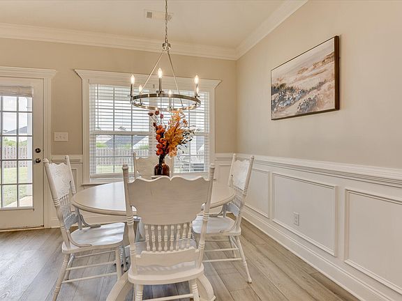 4th image of 6022 Whitewater Dr