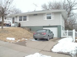 801 Oak St, Muscatine, IA 52761