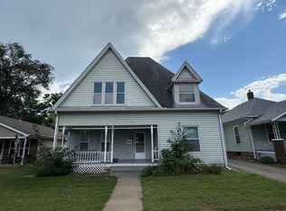 427 W 5th St, Junction City, KS 66441