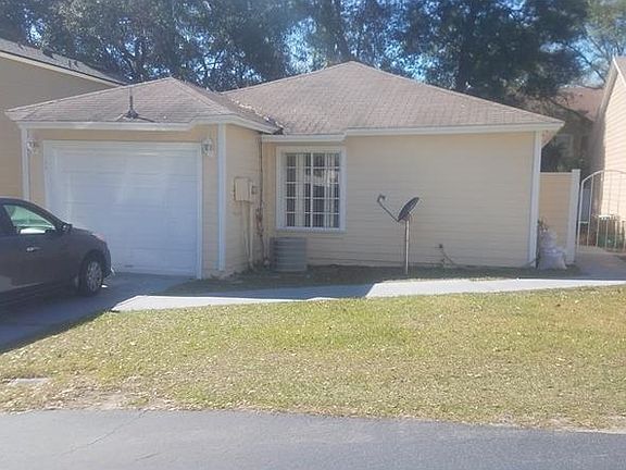 2nd image of 521 Harvard Pl
